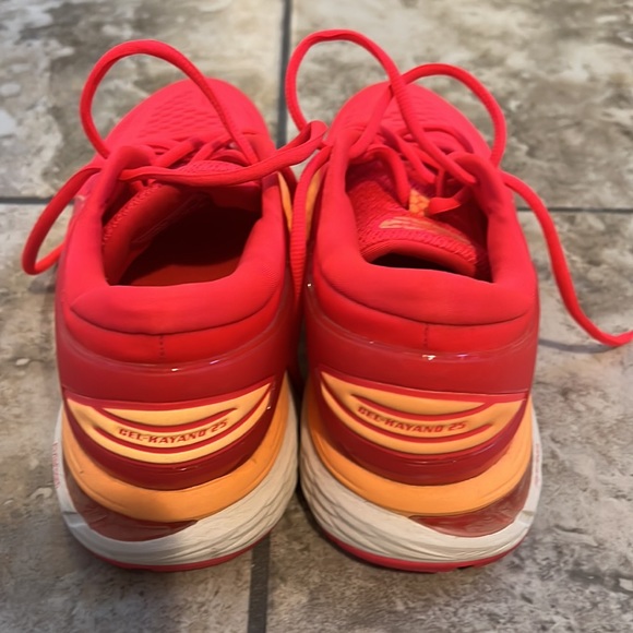 ASICS Gel Kayano 25 - Picture 3 of 6